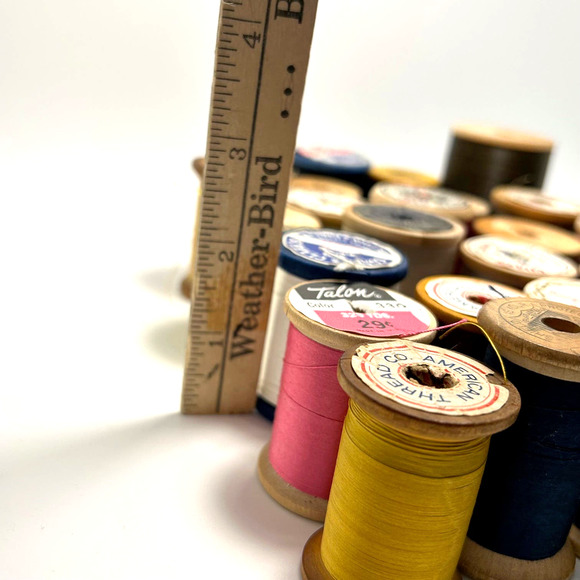 Vintage Thread On Wooden Spools Lot Of 30 - Picture 11 of 12